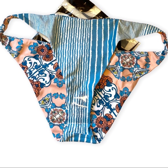 🆕 O’Neill | Kaylen Reversible High-Leg Cheeky Bikini Bottoms. - Picture 2 of 11